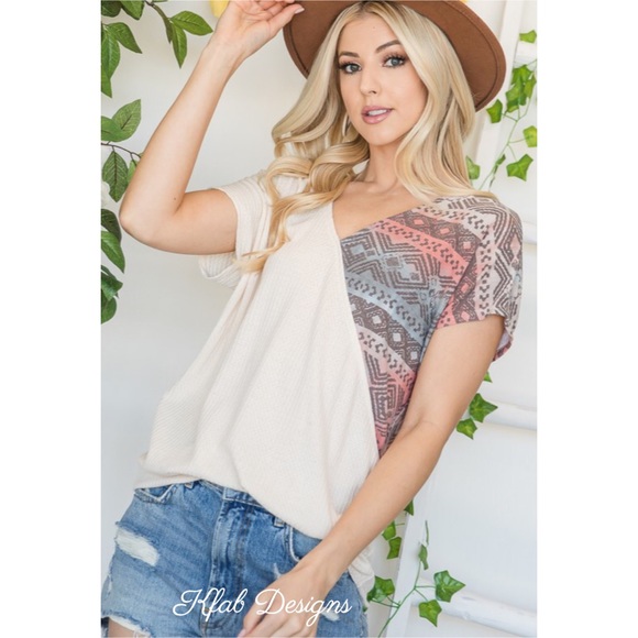 ❤️LAST V Neck Aztec Print Contrast Super Soft Top! - Picture 2 of 10